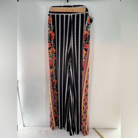 C Est. 1946 Pants - Women’s Wide-Leg Black Striped Pants with Floral Side Panels Size 18/20